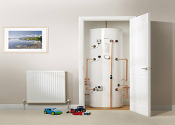 Gas boiler service by a heating engineer
